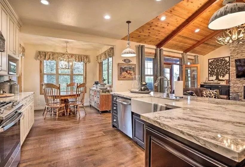 5 Mi To Big Bear Lake: Home W/ Hot Tub!