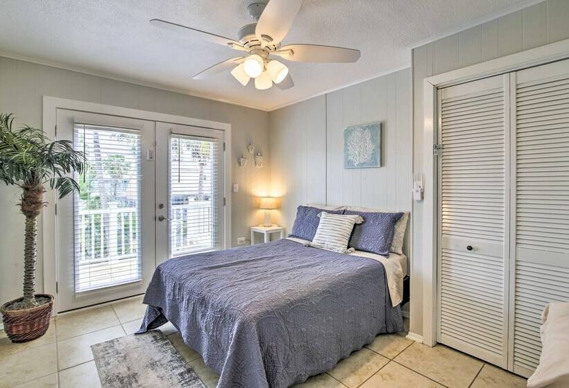 Beach Home W/ Pool & Hot Tub < 1 Block To Beach!