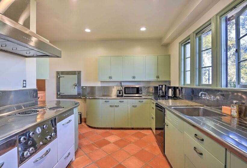 The Castle  Hacienda Heights Home W/ Patio & Pool