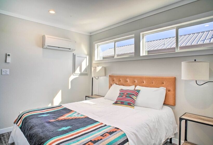 The Roadrunner Silver City Oasis W/ Views!