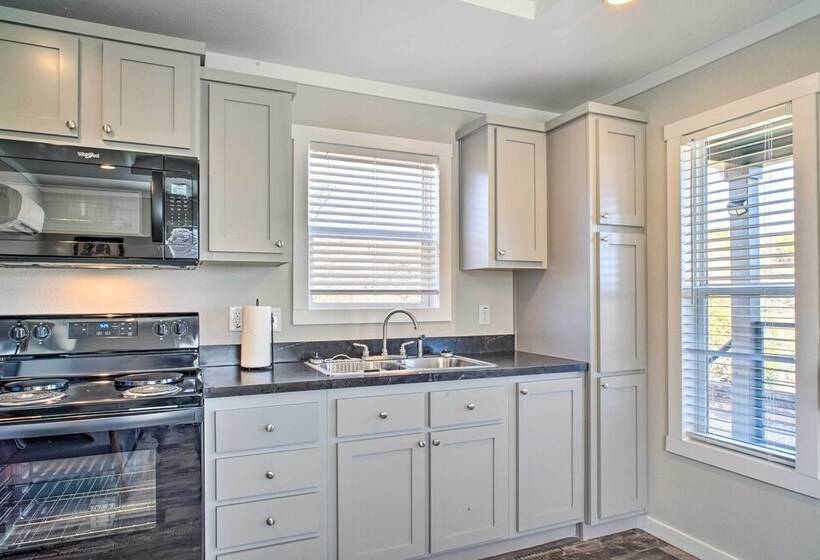 The Roadrunner Silver City Oasis W/ Views!