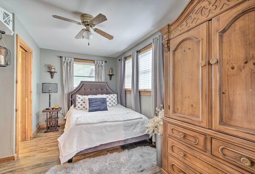 Unplugged Withlacoochee Riverfront Retreat!