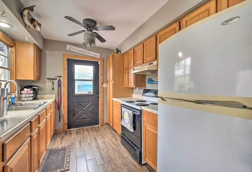 Unplugged Withlacoochee Riverfront Retreat!