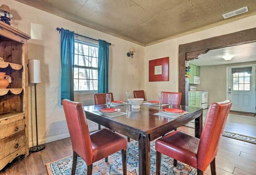 Welcoming Albuquerque Home Near Old Town!