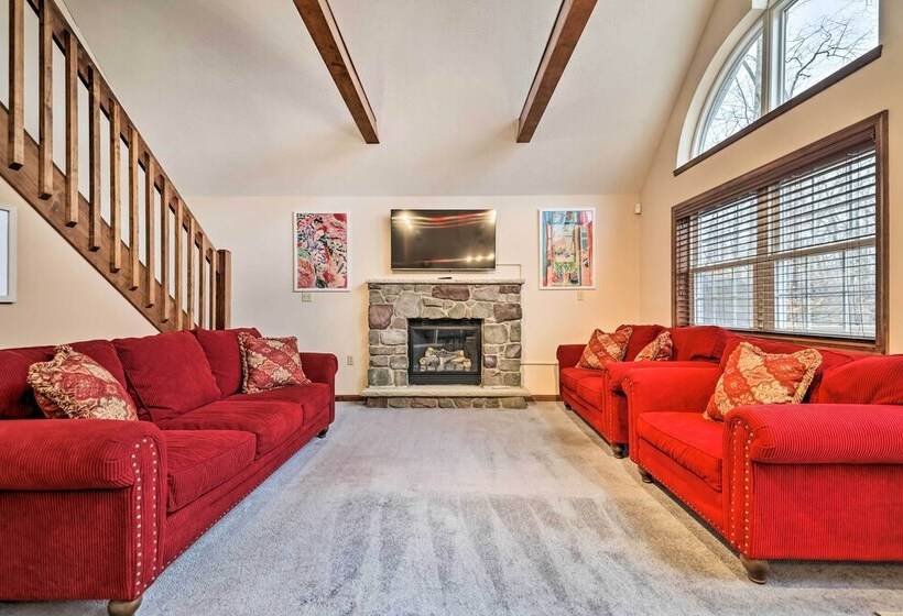 Arrowhead Lake Cabin W/ Hot Tub & Fire Pit!