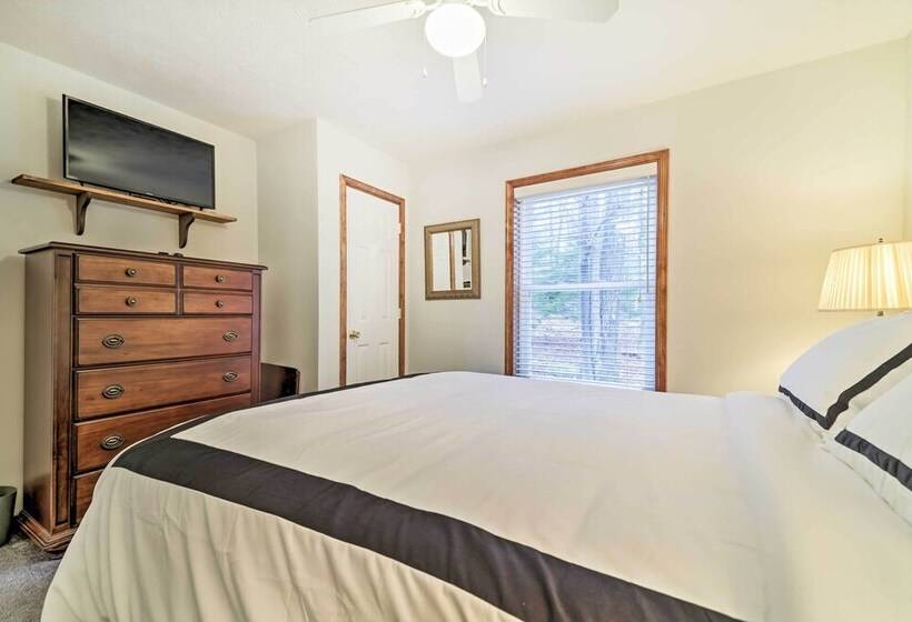 Arrowhead Lake Cabin W/ Hot Tub & Fire Pit!