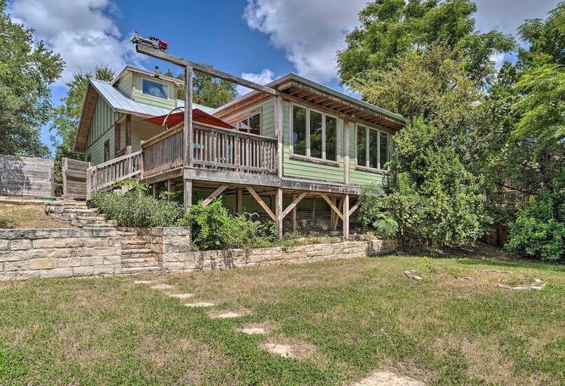 Pet Friendly Austin Home W/ Deck, Yard, & Views!