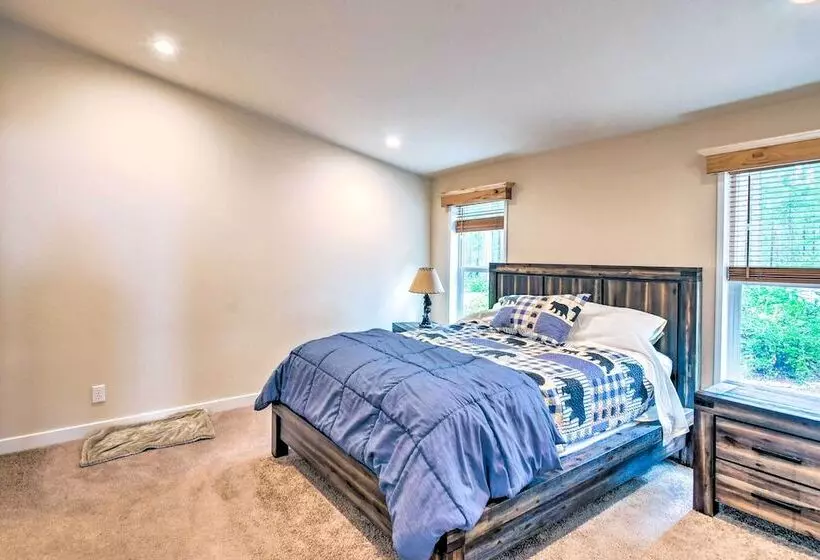 Awesome Hoodsport Cabin   Nearby Hiking Areas