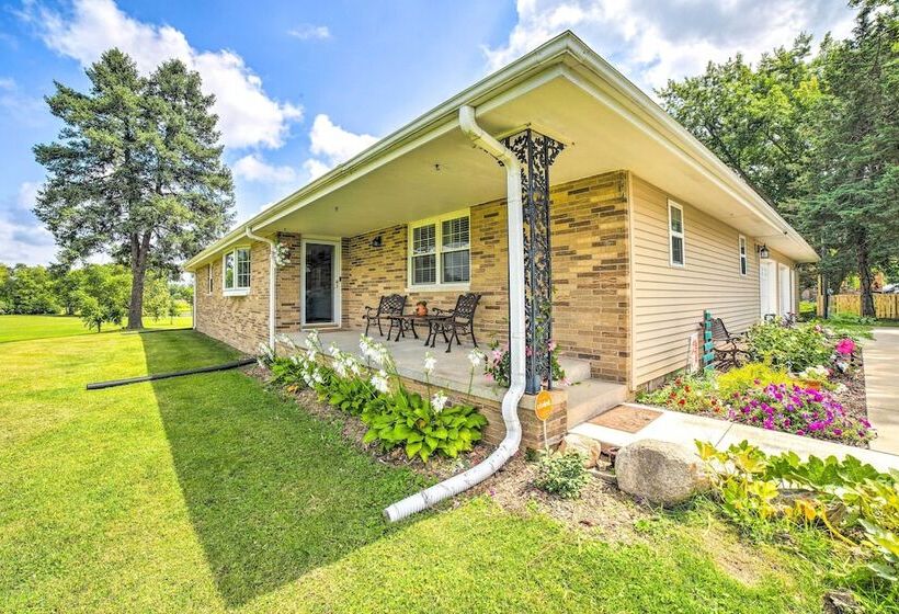 Bloomington Family Home   Private Deck & Yard