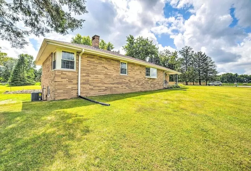 Bloomington Family Home   Private Deck & Yard