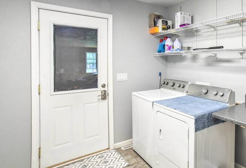 Bloomington Family Home   Private Deck & Yard