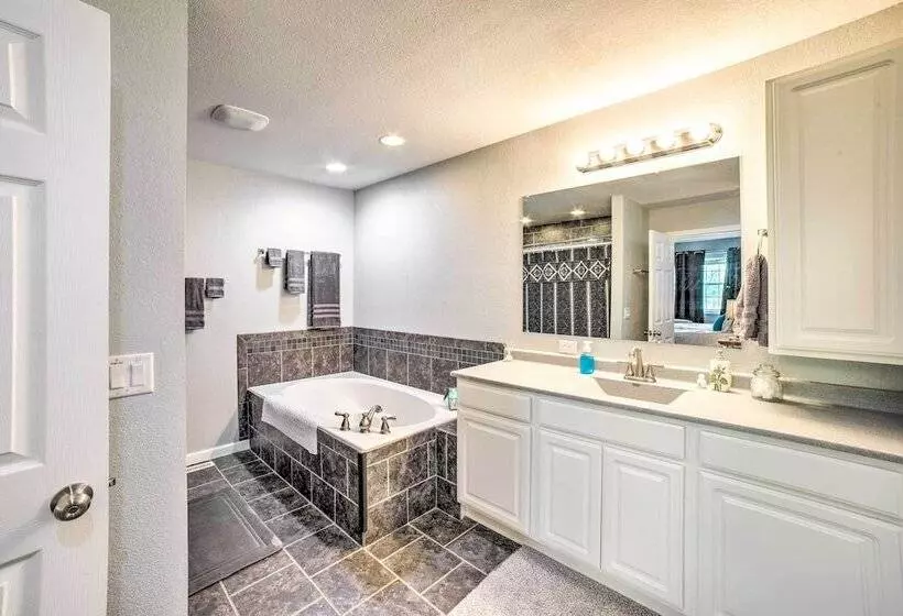 Bloomington Family Home   Private Deck & Yard