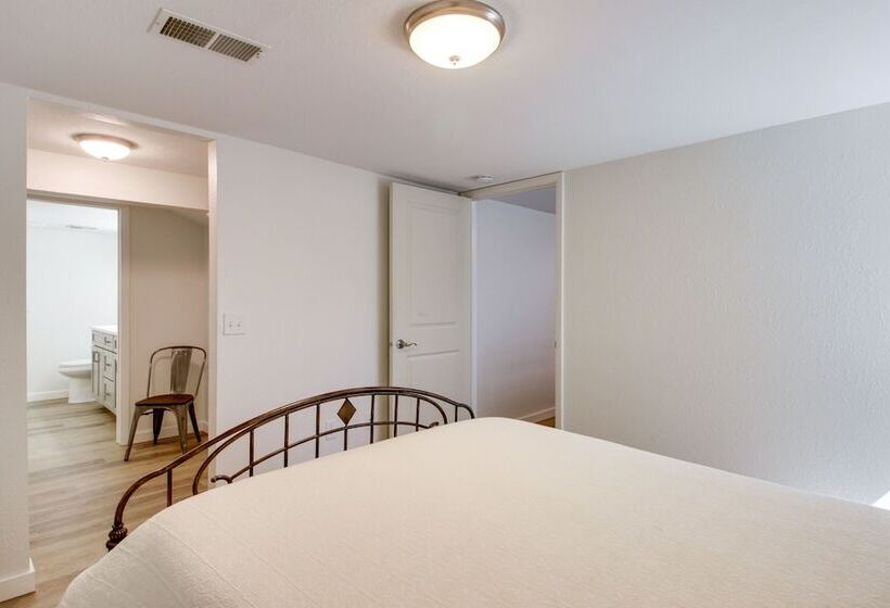 Breezy Point Cabin: Deck W/ Golf Course Views!