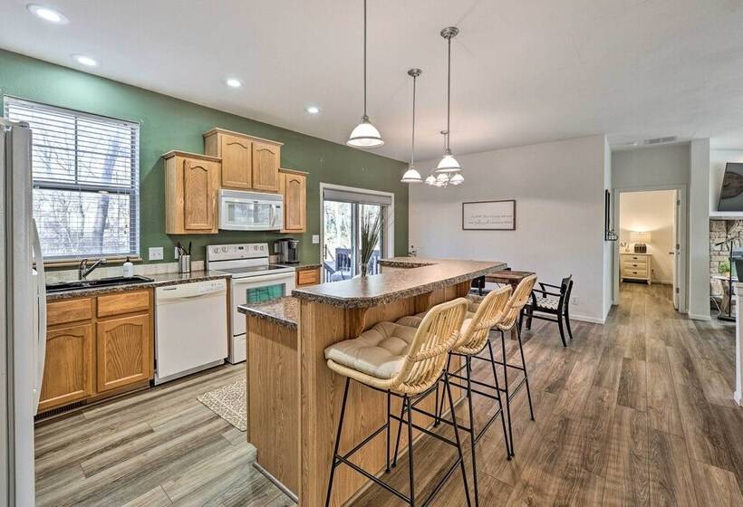 Chic Afton Home W/ Lake & Resort Access!