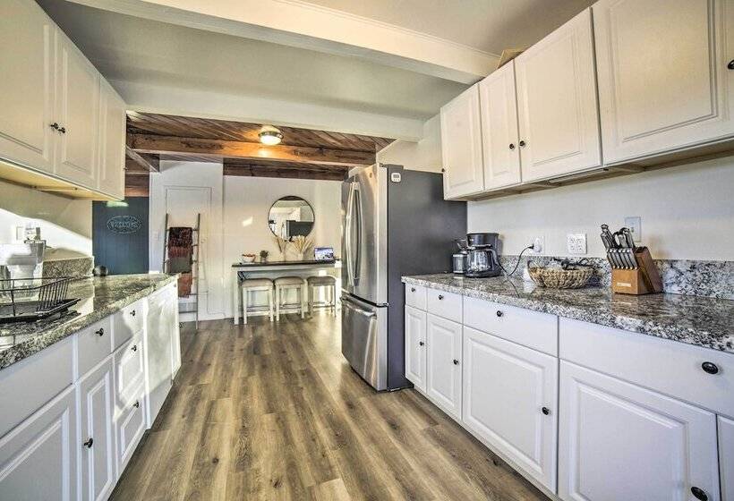 Comfortable Home ~ 2 Mi To Reno Riverwalk