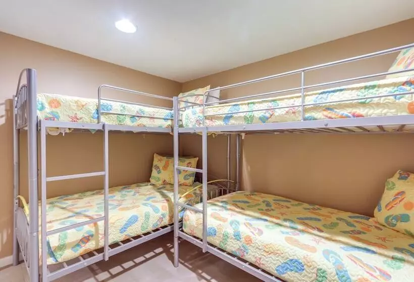 Dock & Hot Tub: Lakefront Camdenton Haven!