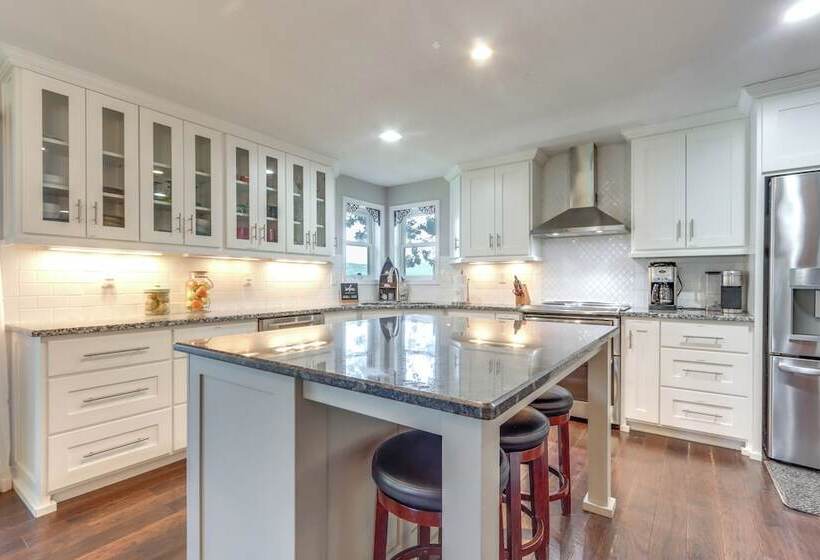 Dock & Hot Tub: Lakefront Camdenton Haven!