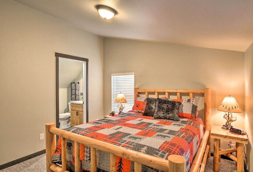 Cozy Cabin 5 Miles To Mt Rainier National Park!