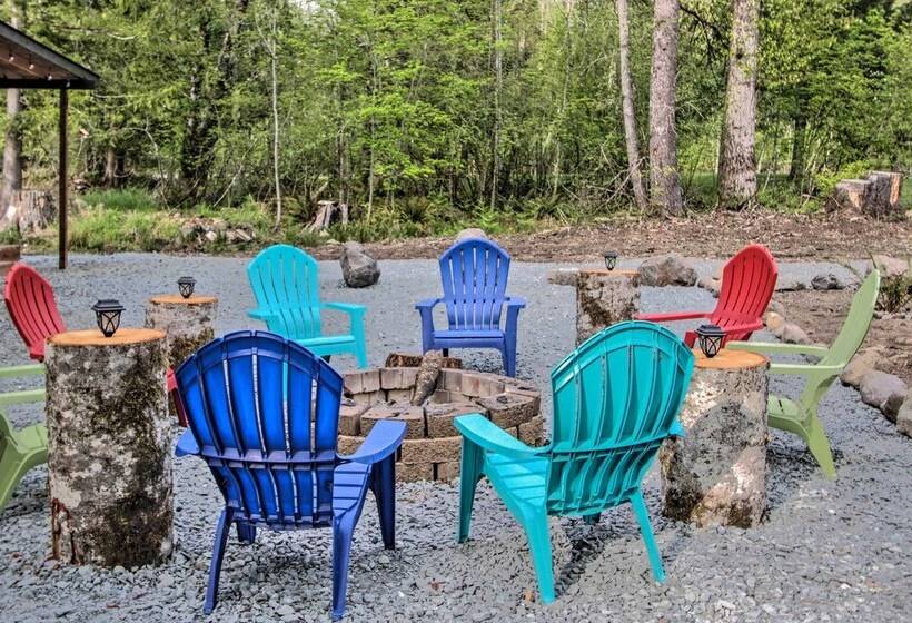 Cozy Cabin 5 Miles To Mt Rainier National Park!