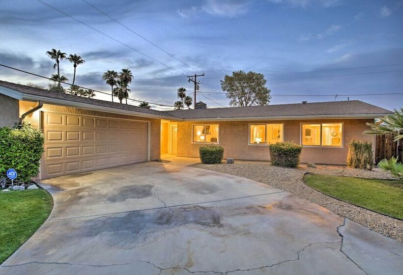 Palm Desert Abode: Pool, Walk To El Paseo District