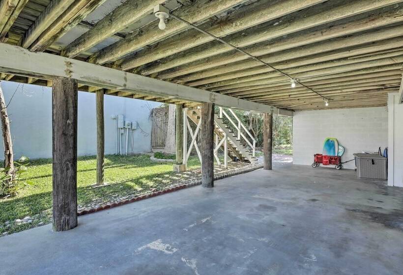 Family Friendly South Padre Island Escape W/ Grill