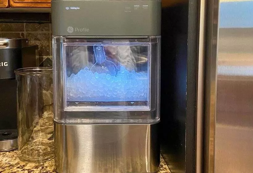 Provo Canyon Cabin  Treehouse  W/ Mountain Views