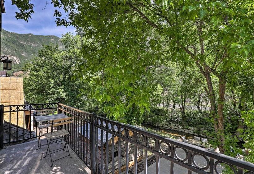 Provo Canyon Cabin  Treehouse  W/ Mountain Views