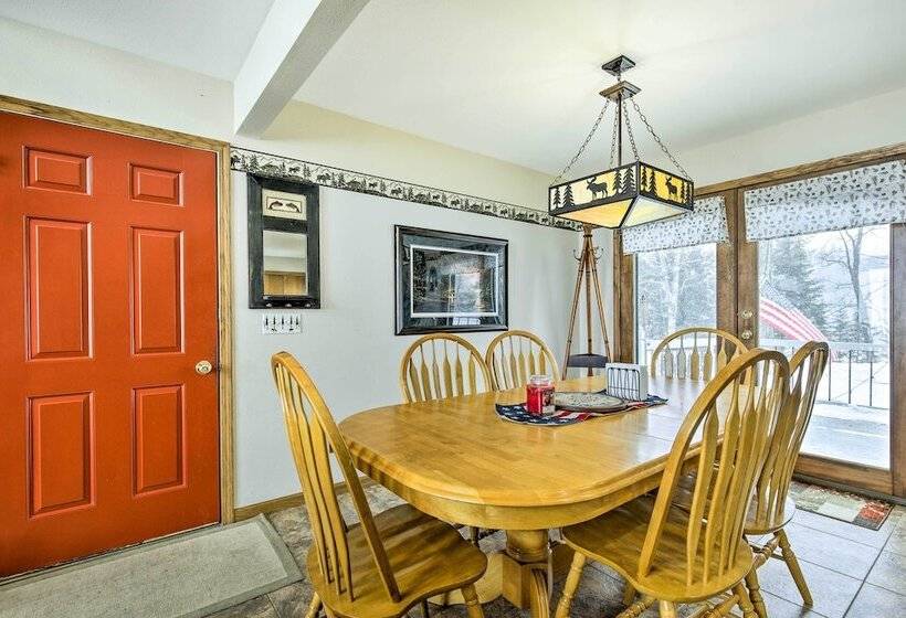 Fishing Haven: Family Home On Indian Lake