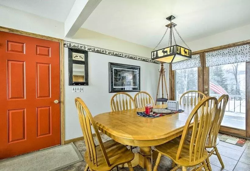 Fishing Haven: Family Home On Indian Lake