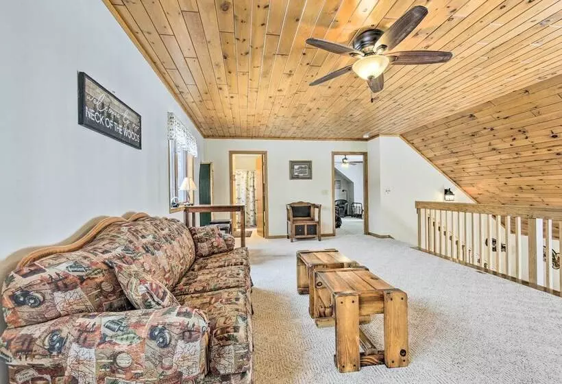 Fishing Haven: Family Home On Indian Lake