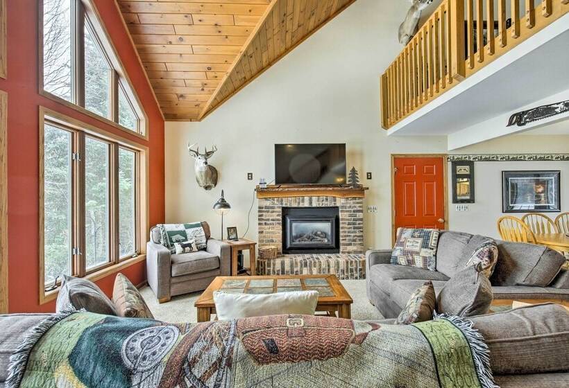 Fishing Haven: Family Home On Indian Lake