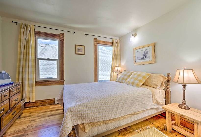 Historic Victorian Home In Downtown Idaho Springs!