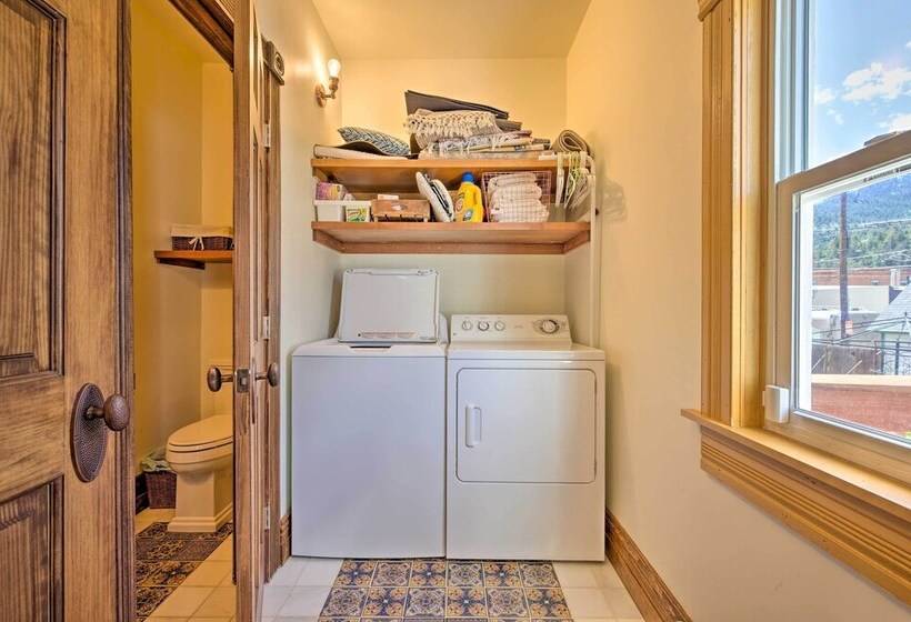 Historic Victorian Home In Downtown Idaho Springs!