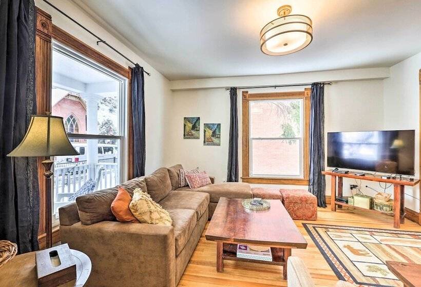 Historic Victorian Home In Downtown Idaho Springs!