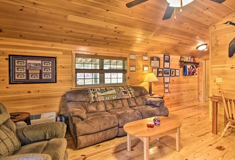 Hooah Cabin Retreat W/ Grill & Step Free Access