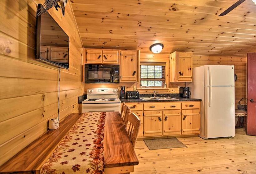 Hooah Cabin Retreat W/ Grill & Step Free Access