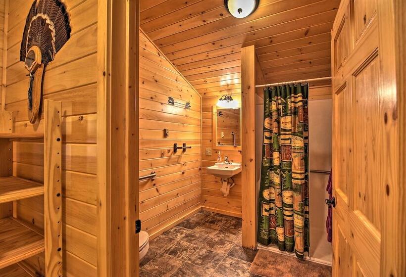 Hooah Cabin Retreat W/ Grill & Step Free Access