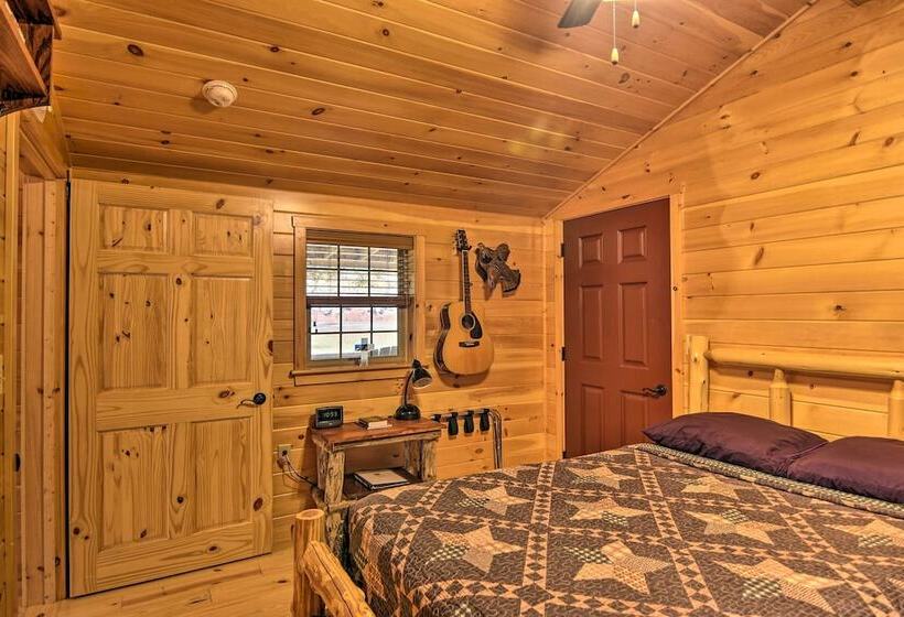 Hooah Cabin Retreat W/ Grill & Step Free Access