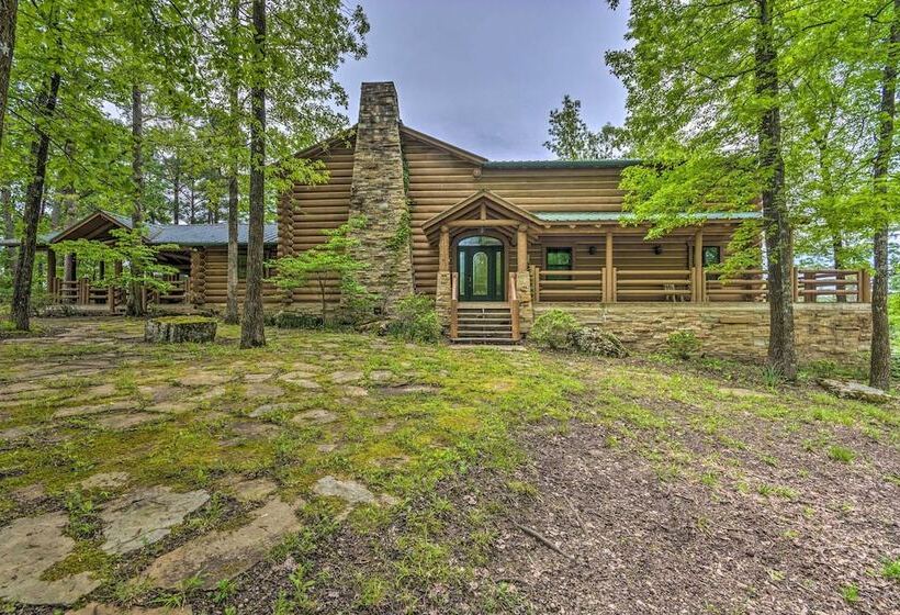 Private Dock & Slip: Lake Hamilton Hideaway!