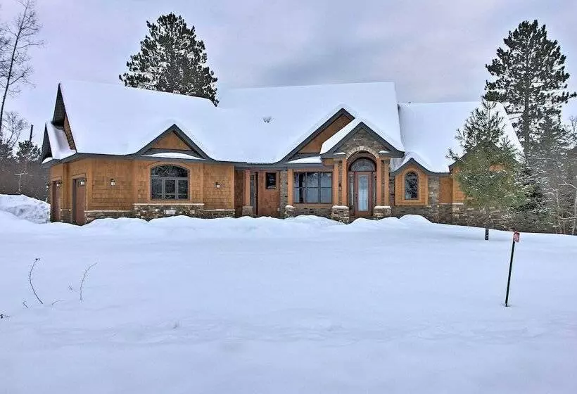 Lakefront Giants Ridge Retreat Near Ski & Golf!