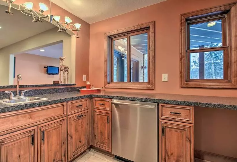 Lakefront Giants Ridge Retreat Near Ski & Golf!