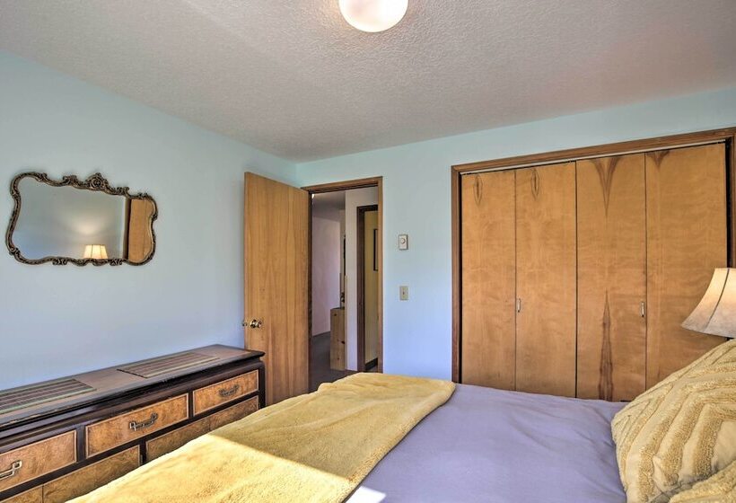 Oregon Coast Escape: Steps To Beach