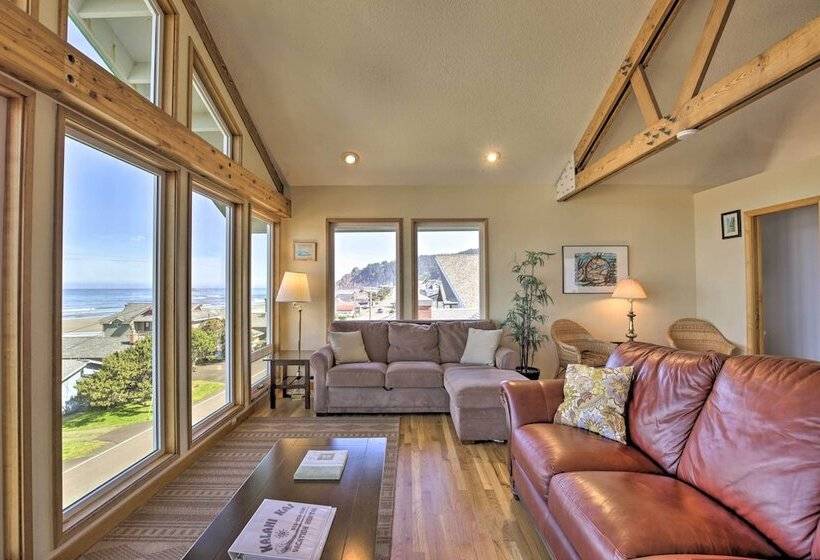 Oregon Coast Escape: Steps To Beach