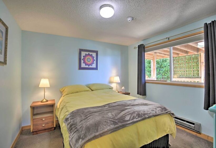 Oregon Coast Escape: Steps To Beach