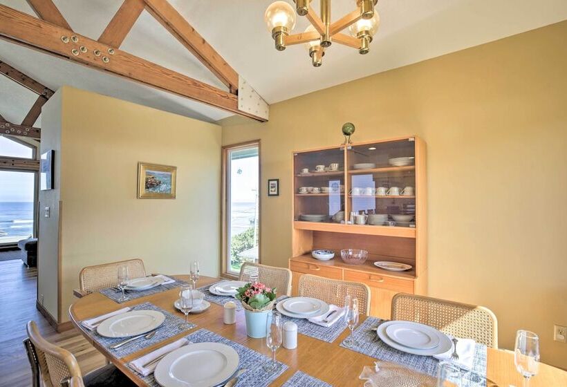 Oregon Coast Escape: Steps To Beach