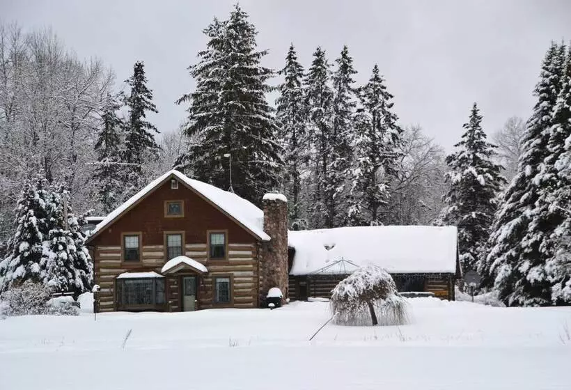 Log Cabin On The Wolf River W/ Private Hot Tub!