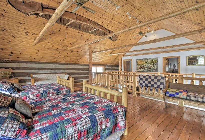 Log Cabin On The Wolf River W/ Private Hot Tub!