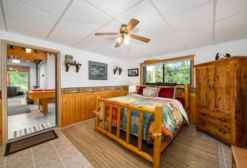 Log Cabin W/ Private Hot Tub On Wenatchee River!