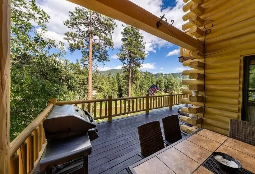 Log Cabin W/ Private Hot Tub On Wenatchee River!