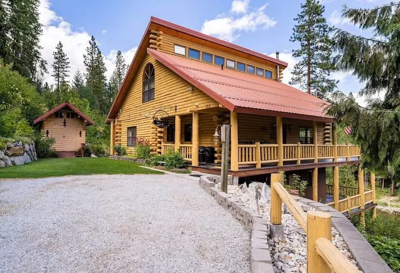 Log Cabin W/ Private Hot Tub On Wenatchee River!